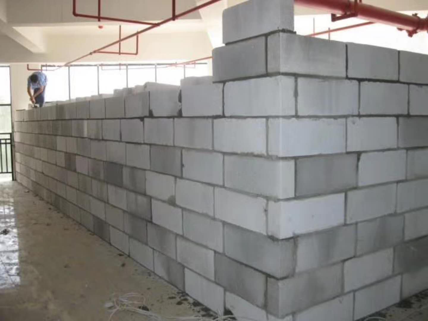 同心蒸压加气混凝土砌块承重墙静力和抗震性能的研究